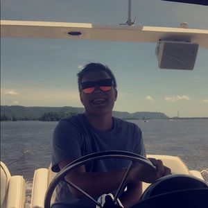 Meet your Posher, Kyle